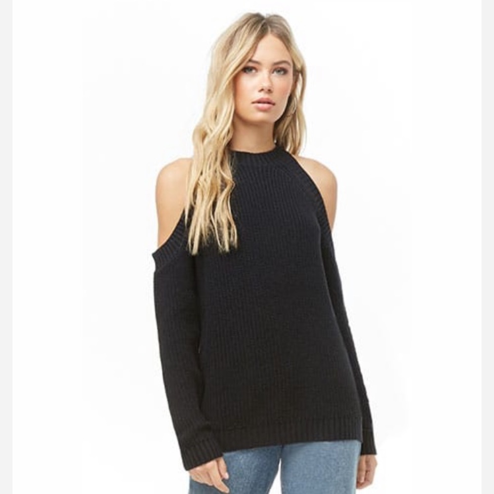 Cut out shoulder sweater NWT